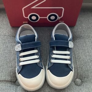 See Kai Run Stevie II Sneaker, size 13.5